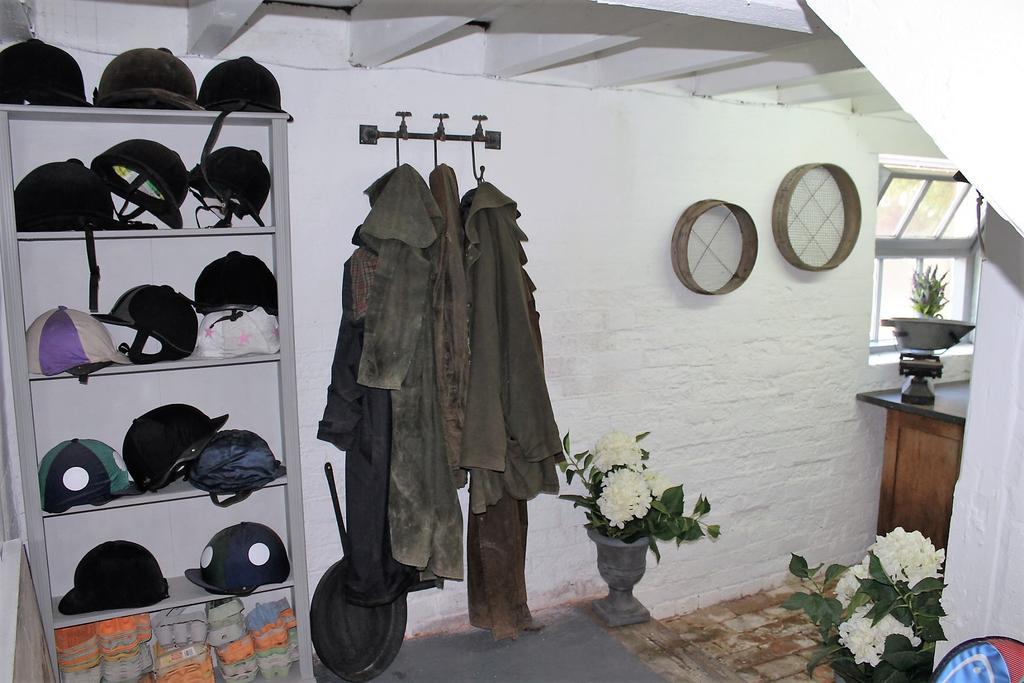 The Jockey Room Hideaway Spurstow Exterior foto